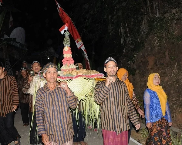 Kirab Budaya Desa Wisata Branjang